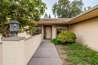 Photo #4: ML82023332 Listing 