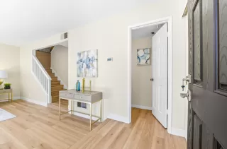 Photo #4: ML82023340 Listing 