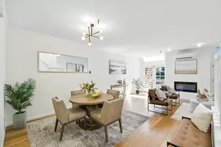 Photo #2: ML82023374 Listing 