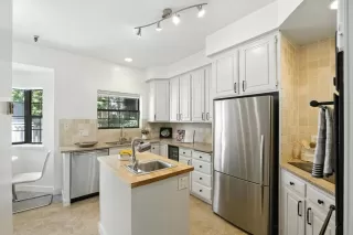 Photo #4: ML82023374 Listing 