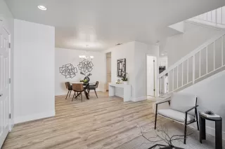 Photo #6: ML82023405 Listing 