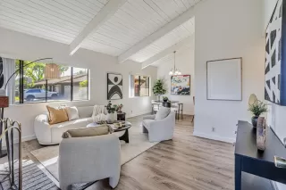 Photo #4: ML82023409 Listing