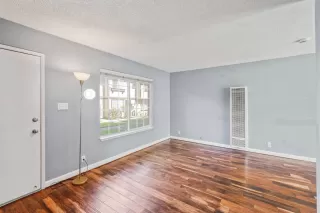 Photo #6: ML82023431 Listing 