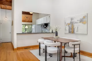 Photo #5: ML82023454 Listing 