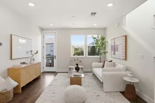 Photo #2: ML82023487 Listing 