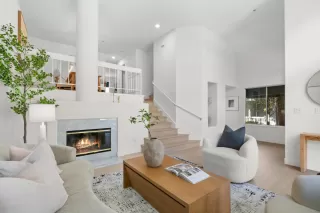 Photo #6: ML82023516 Listing 