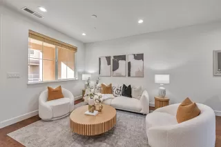 Photo #4: ML82023533 Listing 