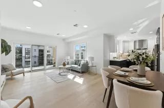 Photo #2: ML82023570 Listing