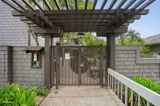 Photo #2: ML82023572 Listing 