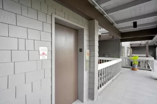 Photo #4: ML82023572 Listing 