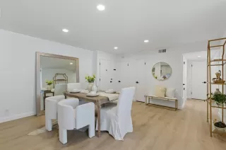 Photo #5: ML82023619 Listing 