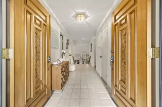 Photo #5: ML82023687 Listing 