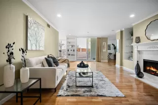 Photo #5: ML82023871 Listing 