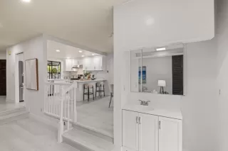 Photo #5: ML82023873 Listing 