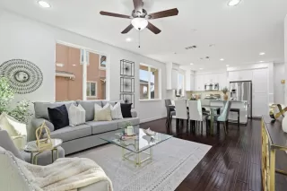 Photo #5: ML82023943 Listing