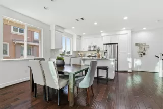 Photo #6: ML82023943 Listing