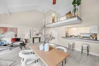 Photo #4: ML82024041 Listing 