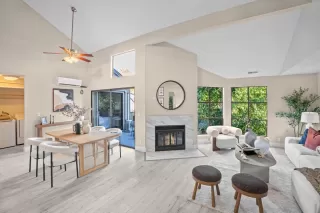 Photo #5: ML82024041 Listing 