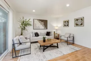 Photo #3: ML82024058 Listing 