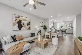 Photo #4: ML82024061 Listing