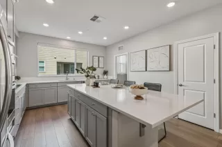 Photo #5: ML82024061 Listing