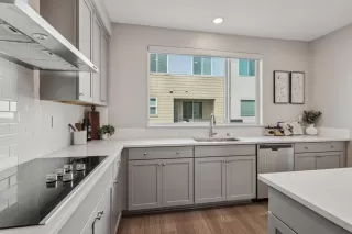 Photo #6: ML82024061 Listing