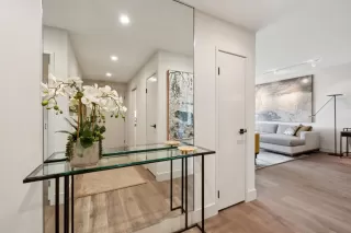 Photo #4: ML82024083 Listing 