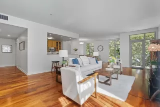 Photo #3: ML82024088 Listing 