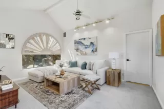 Photo #6: ML82024171 Listing 