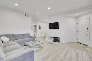 Photo #5: ML82024303 Listing