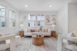 Photo #4: ML82024314 Listing 