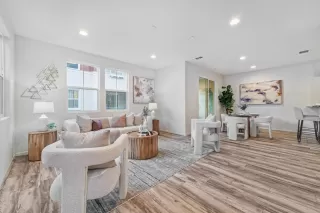 Photo #6: ML82024314 Listing 