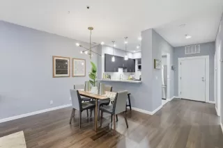 Photo #5: ML82024385 Listing 