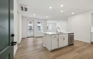 Photo #2: ML82024439 Listing