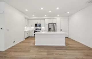 Photo #5: ML82024439 Listing