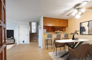 Photo #4: ML82024505 Listing 