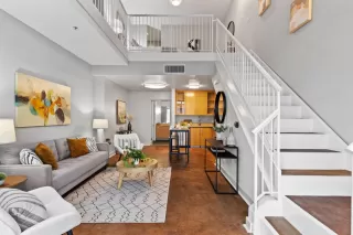 Photo #4: ML82024653 Listing 