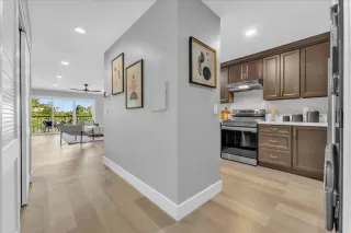 Photo #6: ML82024703 Listing 