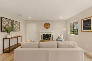 Photo #6: ML82024708 Listing 