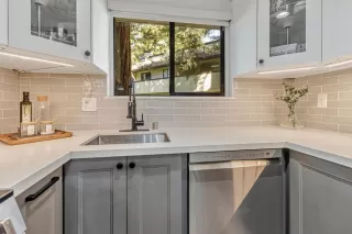 Photo #5: ML82024735 Listing 