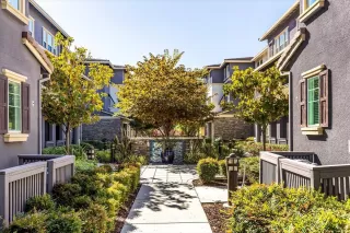 Photo #4: ML82024930 Listing 