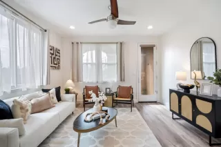 Photo #4: ML82024946 Listing 