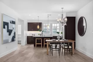 Photo #6: ML82025030 Listing