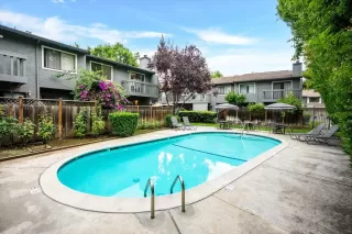 Photo #4: ML82025126 Listing 