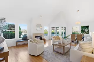 Photo #4: ML82025251 Listing 