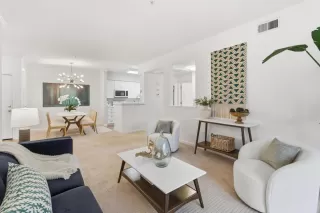 Photo #3: ML82025330 Listing 