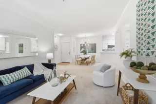 Photo #5: ML82025330 Listing 