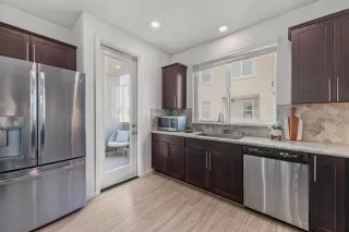 Photo #6: ML82025420 Listing 