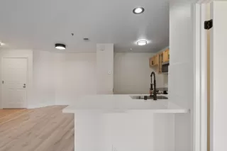 Photo #6: ML82025426 Listing 