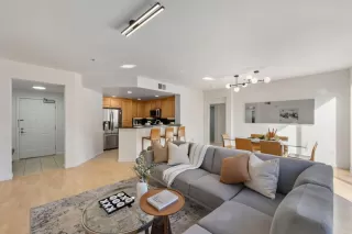 Photo #4: ML82025543 Listing 